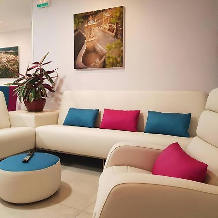 Hotel Avenida Plaza Alzira Ngoại thất bức ảnh