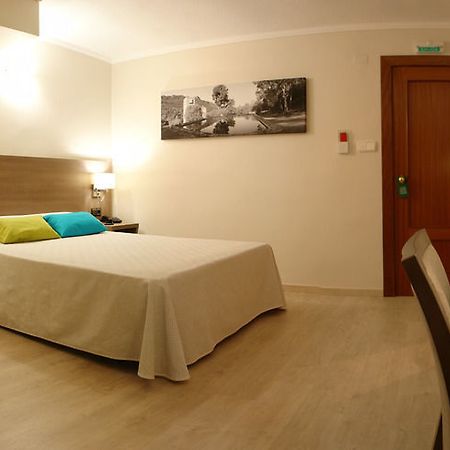 Hotel Avenida Plaza Alzira Ngoại thất bức ảnh