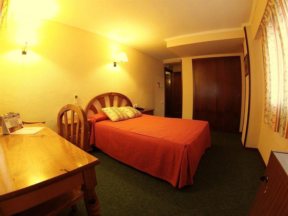 Hotel Avenida Plaza Alzira Ngoại thất bức ảnh