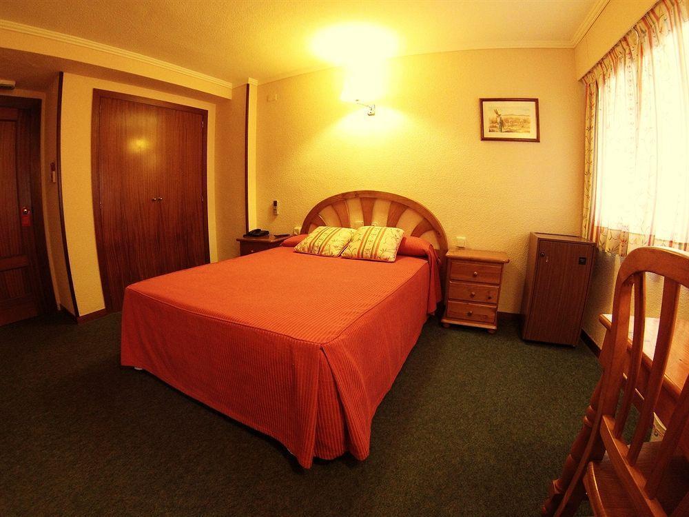 Hotel Avenida Plaza Alzira Ngoại thất bức ảnh