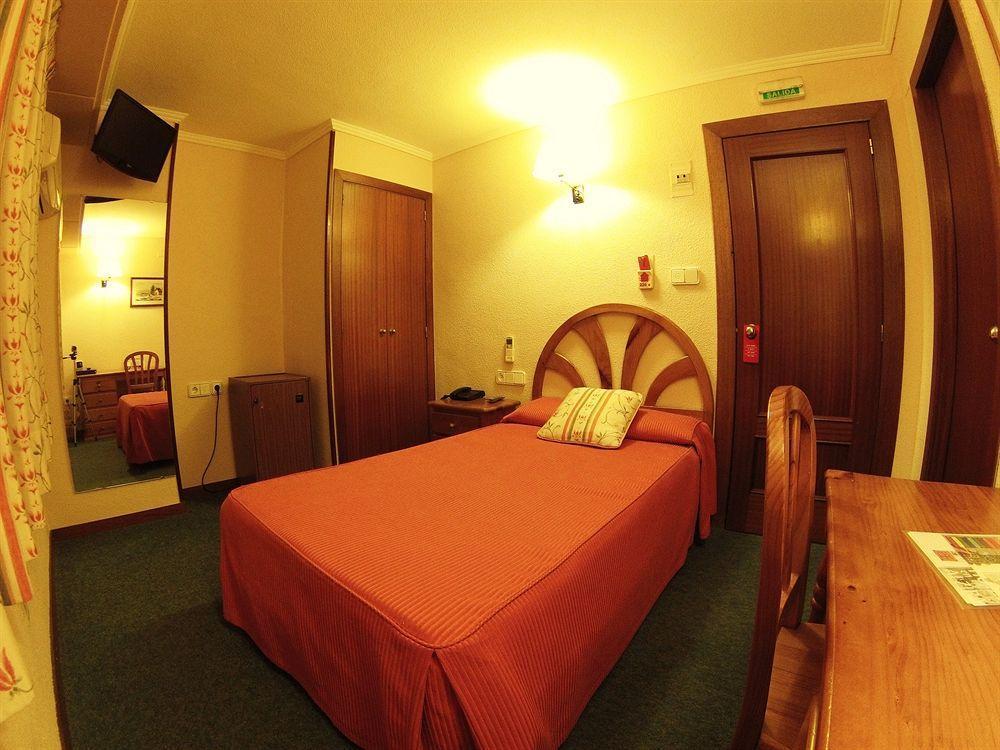 Hotel Avenida Plaza Alzira Ngoại thất bức ảnh