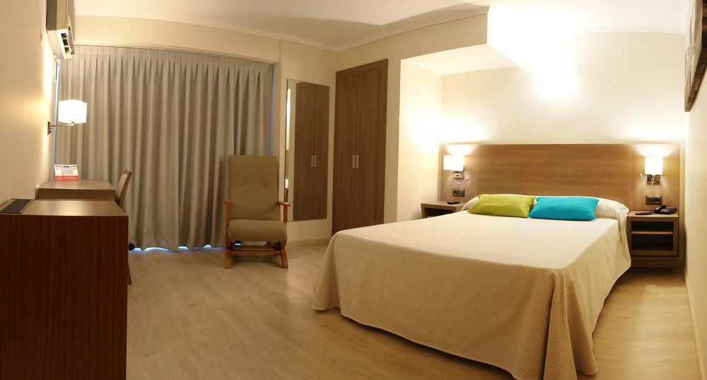 Hotel Avenida Plaza Alzira Ngoại thất bức ảnh